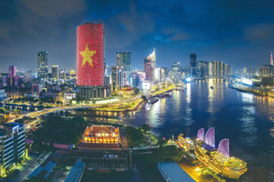 Thu nhập bình quân từ 100 USD lên hơn 5.000 USD sau 40 năm Đổi mới, Việt Nam còn chưa đầy 20 năm nữa để hóa nước giàu?