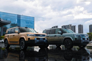 Khách Việt sắp đón SUV 7 chỗ 'khủng' gần 500 mã lực, chạy điện hơn 150 km, thách thức Land Cruiser