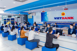 Gia đình Chủ tịch Dương Nhất Nguyên đang nắm bao nhiêu cổ phần tại VietBank?
