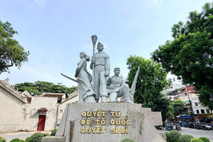 Hà Nội dự kiến di dời tượng đài ‘Quyết tử để Tổ quốc quyết sinh’
