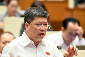 'Thu hồi đất, dân sẽ ở đâu, con học ở đâu, sinh kế ra sao?'