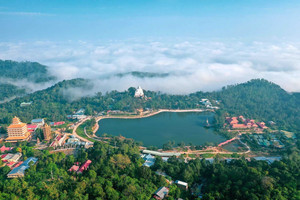 Ngọn núi chưa đến 1.000m được mệnh danh là 'đại kỳ quan của Nam Bộ', có tuyến cáp treo gần 300 tỷ đồng từ hơn 10 năm trước