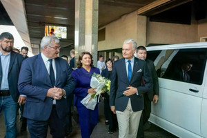 Ukraine dồn dập đón lãnh đạo châu Âu, gửi tín hiệu đến Nga trong ngày quốc khánh