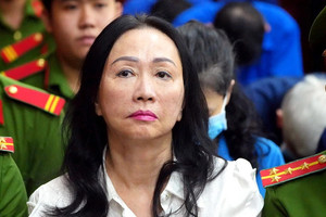 Công ty chứng khoán liên quan bà Trương Mỹ Lan bị phong tỏa 1.600 tỷ tại SCB, kiểm toán nhấn mạnh loạt vấn đề
