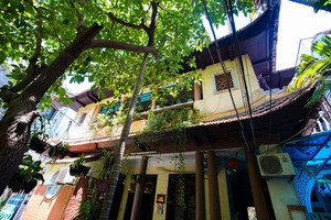 Căn biệt thự 'xuyên phố' rộng 700m² giữa phố cổ Hà Nội, từng là nhà riêng của đại gia nức tiếng đất Bắc, dùng thúng đựng vàng
