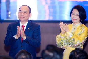 Vợ chồng tỷ phú Phạm Nhật Vượng giàu nhất nhì Việt Nam
