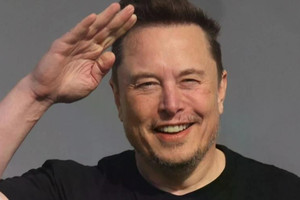 Tổng thống Ukraine trao huân chương tặng tỷ phú Elon Musk