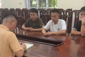 ‘Đi bão’ sau trận bóng Việt Nam thắng Thái Lan, 60 trường hợp bị xử lý