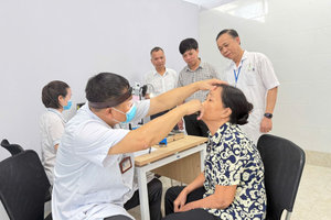 Mỗi người cao tuổi sẽ được nhận 1.000.000 đồng và phần quà trị giá 200.000 đồng, áp dụng tại địa phương nào và điều kiện cụ thể ra sao?
