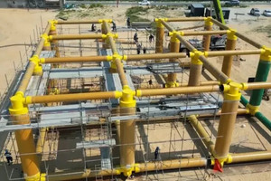 Chính thức vận hành dự án điện mặt trời nổi 100kW đầu tiên thế giới làm từ khung tre
