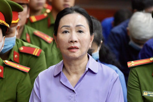 Tại trại giam, bà Trương Mỹ Lan liên tục nhận thông báo quan trọng về căn nhà 21,8 tỷ đồng