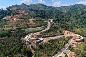 Sắp thông xe cung đường mới gần 1.500 tỷ băng qua con đèo hiểm trở, kết nối xuyên tỉnh rộng nhất Việt Nam