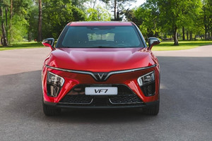 Sau 15.000km, chủ xe VinFast VF 7 không ngại nói thẳng về chuyện để xe dưới nắng 38 độ và tuyên bố khả năng làm lạnh của điều hoà