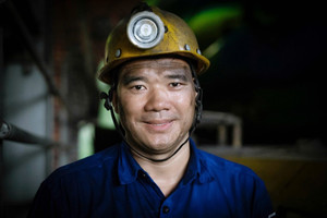 Thợ lò trẻ nhất Việt Nam được phong Anh hùng Lao động