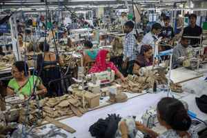 Siêu cường châu Á tăng trưởng GDP vượt mọi dự báo