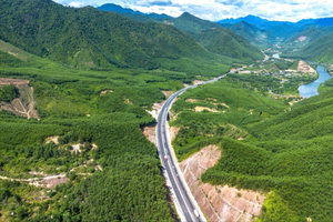 Tuyến cao tốc trọng điểm hơn 3.200 tỷ đồng do liên danh Vinaconex triển khai chính thức được khai thác