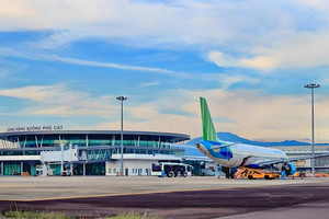 Sân bay hơn 60 năm của Việt Nam do Mỹ xây dựng sắp bay hiệu chuẩn đường băng mới