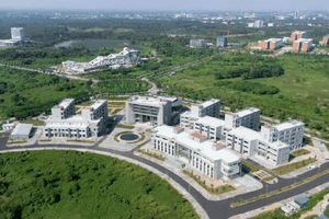 Một trường đại học của Việt Nam lên kế hoạch ‘di chuyển’ toàn bộ sinh viên, học viên