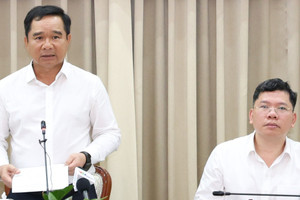 Chủ tịch TPHCM nói về nguyên nhân nhiều doanh nghiệp rời thị trường