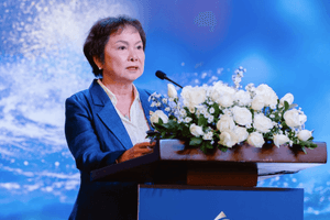 Bà Cao Thị Ngọc Dung dùng tiền hai con gái bán 25 triệu cổ phiếu để cho PNJ vay vốn