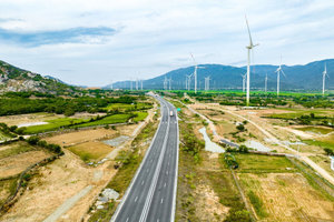 Tập đoàn Đèo Cả muốn thay đổi hơn 350km tuyến cao tốc chạy dọc chiều dài đất nước