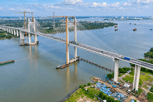 Chưa đầy 1 tháng nữa, buộc thông xe cây cầu dây văng có tĩnh không cao nhất Việt Nam