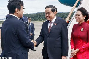 Chủ tịch Quốc hội Trần Thanh Mẫn và Phu nhân bắt đầu thăm chính thức Hàn Quốc