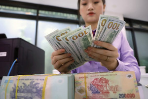 Tỷ giá hôm nay 7/9: USD quay đầu giảm, thị trường tự do mất 80 đồng