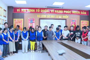 Bắt ổ nhóm chuyên lừa phụ nữ Việt có điều kiện