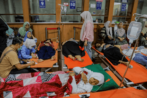Hơn 2.000 học sinh và giáo viên ngộ độc sau bữa ăn trưa ở trường, nền kinh tế lớn nhất Đông Nam Á phát hoảng