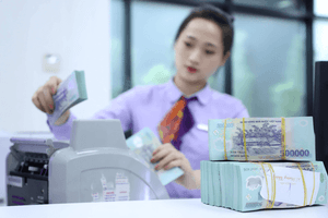 Tín dụng TPHCM và Đồng Nai vượt 6,3 triệu tỷ đồng, cho vay ngoại tệ tăng vọt 43%