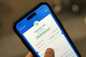 Ngân hàng sẽ phong tỏa toàn bộ tiền chuyển về tài khoản đối với nhóm khách hàng sau