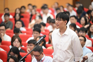 Ngành học hot nhất được loạt 'Thủ khoa tinh hoa' của Đại học Y Hà Nội lựa chọn, chữa 1 người mà cứu được 2 người