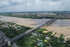 Hà Nội sắp cấm nhiều loại xe qua cây cầu từng giữ kỷ lục dài nhất Việt Nam