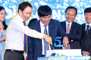 Chị gái của Phó Chủ tịch đang nắm hơn 105 triệu cổ phiếu Hòa Phát (HPG) đăng ký bán ra