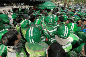 Grab phản hồi vụ tài xế đồng loạt tẩy chay ứng dụng, kêu gọi đình công: Nhấn mạnh 'ưu tiên hàng đầu'