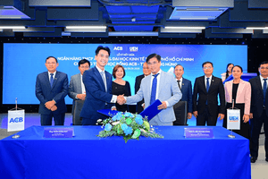 ACB và UEH mở đầu hành trình Học bổng ACB - Trần Mộng Hùng: Tiếp nối niềm tin vào con người
