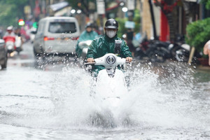Hà Nội chịu ảnh hưởng của áp thấp nhiệt đới thế nào?