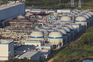 Chính thức vận hành 'siêu pin' 700MW dưới lòng đất, lưu trữ điện trong hang muối sâu 1.000m