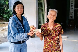 Mỗi Đảng viên được nhận 6.325.000 đồng cùng Huy hiệu, sẽ trao trong dịp gì, cách tính cụ thể ra sao?
