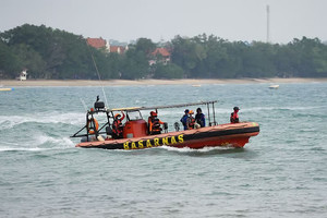 Tàu chở 243 người của Indonesia mất tích trên biển