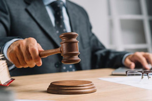 Tịch thu tài sản, khai trừ khỏi Đảng, hủy bỏ các chế độ đối với nguyên Giám đốc Trung tâm Dịch vụ Phát triển Nông nghiệp tỉnh sinh năm 1960 tại Trung Quốc