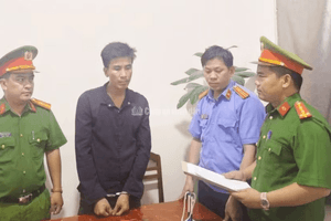 Bắt 'Trường ca sĩ'