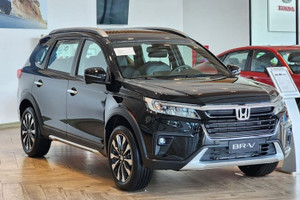 Honda BR-V giảm giá sốc còn 562 triệu: MPV 7 chỗ rẻ ngang Toyota Vios, quyết đấu Xpander