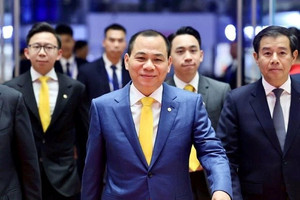 Vingroup chính thức công bố dàn lãnh đạo chủ chốt, hai con trai ông Phạm Nhật Vượng cùng xuất hiện