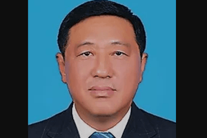 Tịch thu tài sản, khai trừ khỏi Đảng, hủy bỏ các chế độ đối với nguyên Bí thư Đảng ủy Trường Cao đẳng Y tế sinh năm 1962 tại Trung Quốc