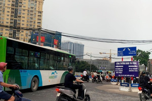 Hà Nội cho phép ô tô, xe máy được đi vào làn BRT trục Láng Hạ - Giảng Võ từ ngày 15/9