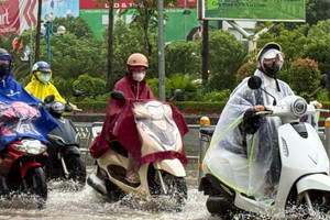 Mưa lớn ở miền Bắc kéo dài thêm