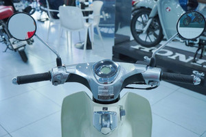 Sau 10 ngày về Việt Nam Honda: Super Cub 2026 'cháy hàng', xe tư nhân hét giá hơn 120 triệu đồng
