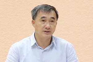 Thứ trưởng Bộ Y tế Trần Văn Thuấn bị khai trừ ra khỏi Đảng
